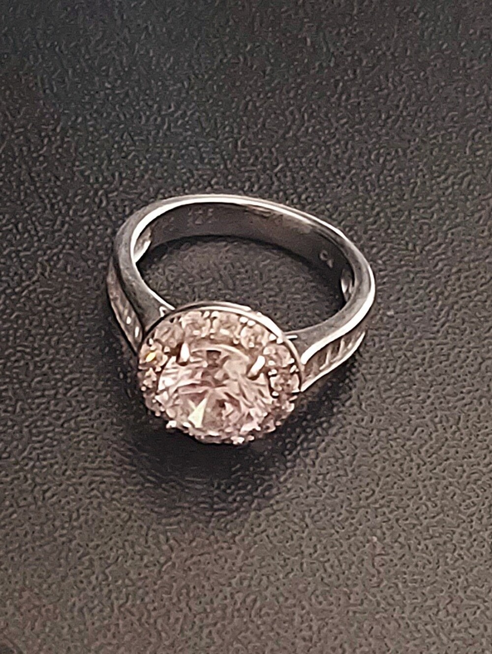 925 Sterling Silver~Cubic Zirconia Bella Luce Round Baguettes Halo Ring Size 6